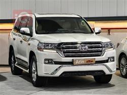 تۆیۆتا لاند کروزەر